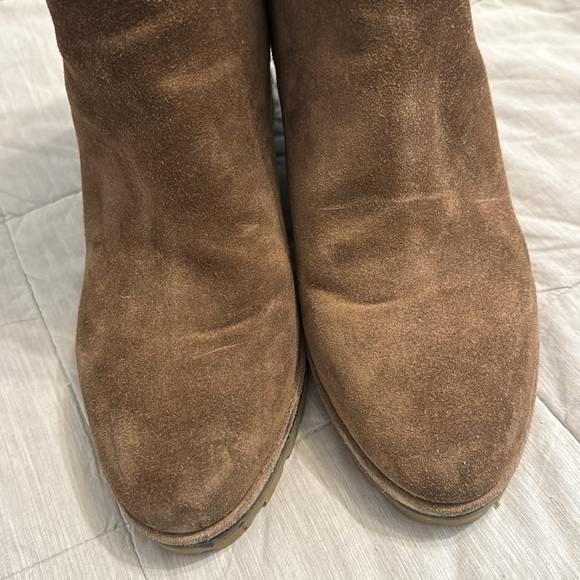 SUEDE LOGO LUG SOLE WEDGE BOOT color River rock - Picture 5 of 11